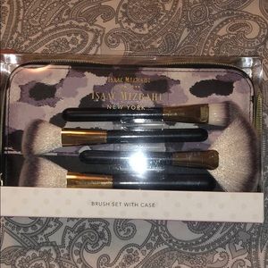 Isaac Mizrahi New York Brush Set with Case